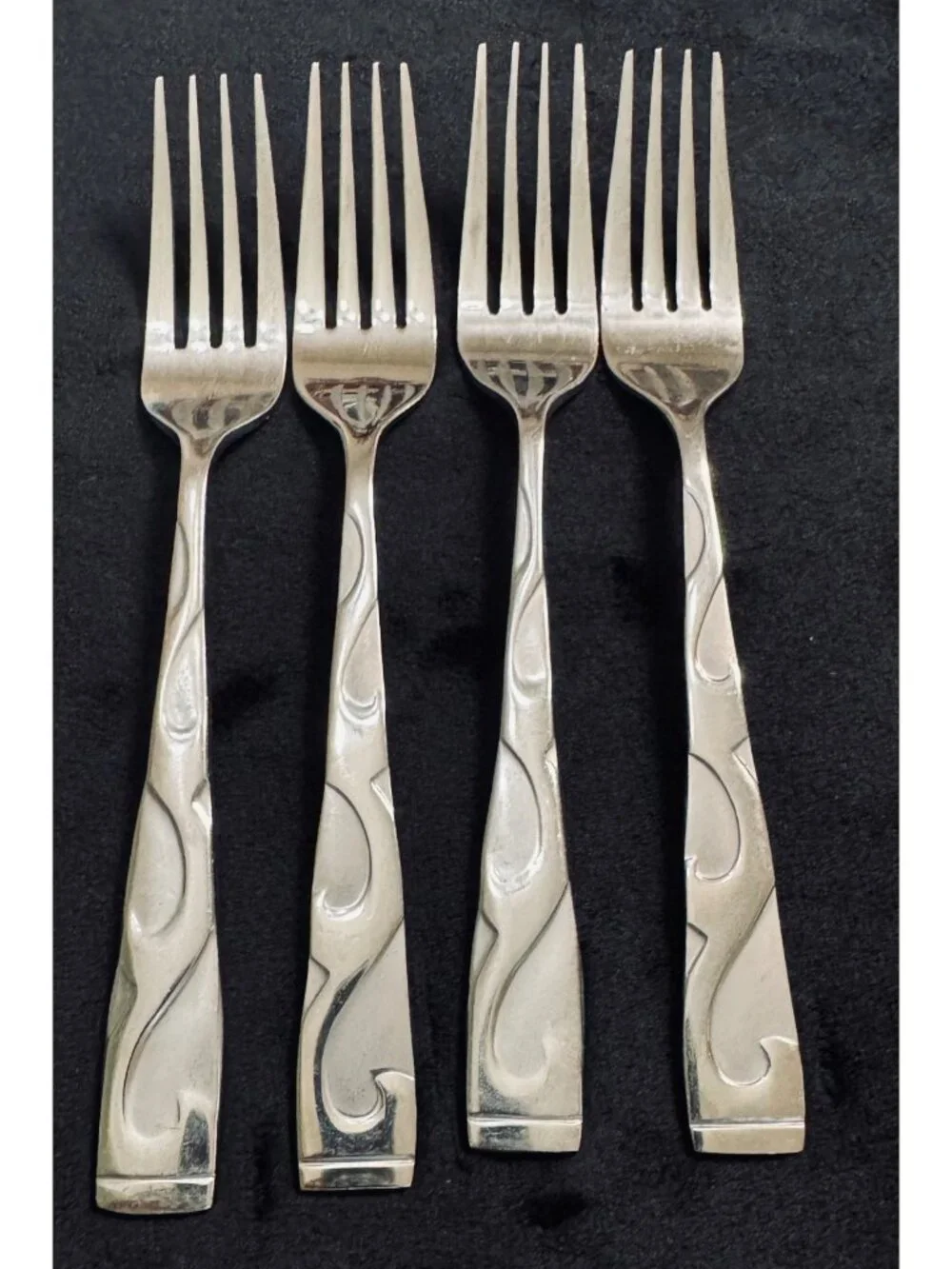 4 Oneida TUSCANY Forks Stainless Steel Scrolls